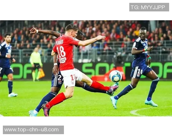 萨堡与特罗姆激战正酣谁能在这场对决中笑到最后